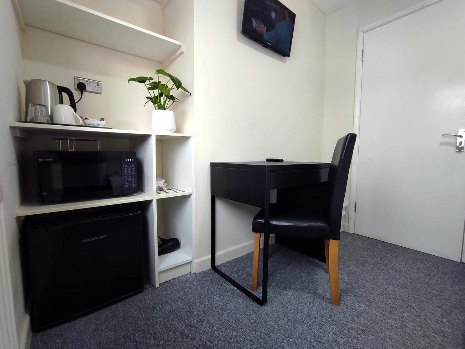 Osney Single Only For One Adult *